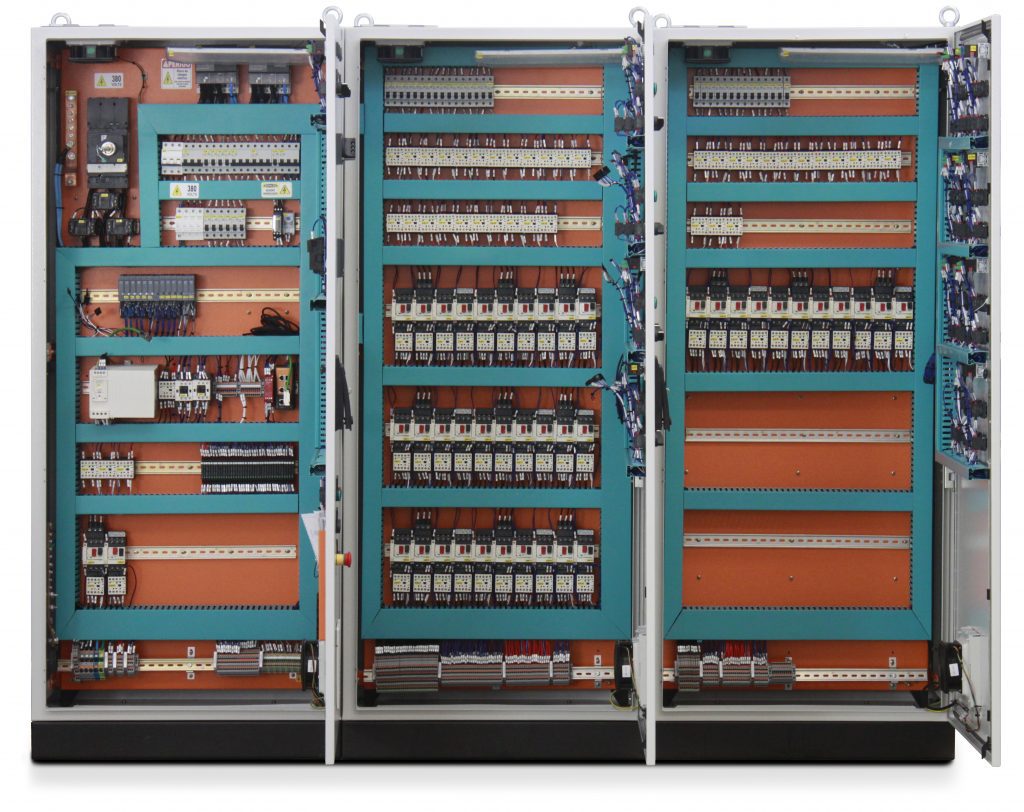 Quadros de distribuição em Joinville - montagem e organização